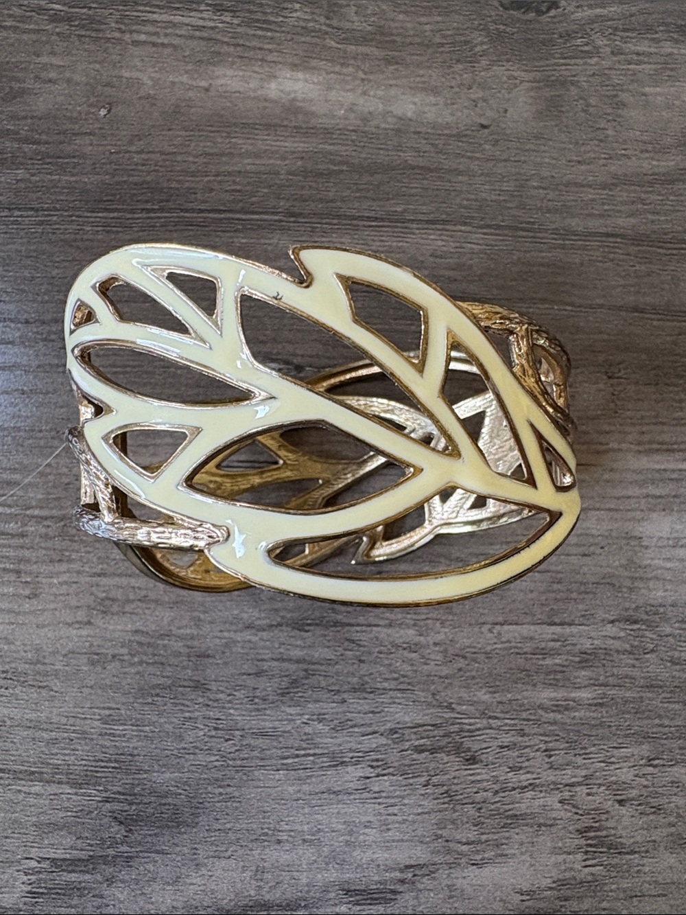 Leaf Cutout Cuff Bracelet in Cream and Gold